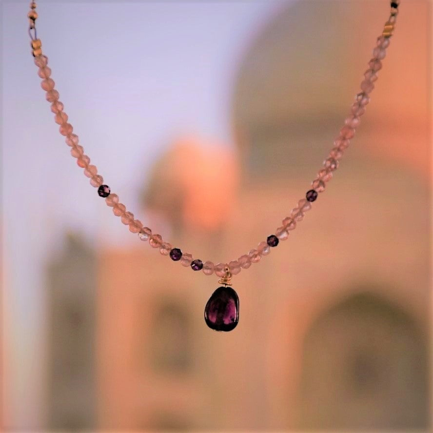Collier Agra